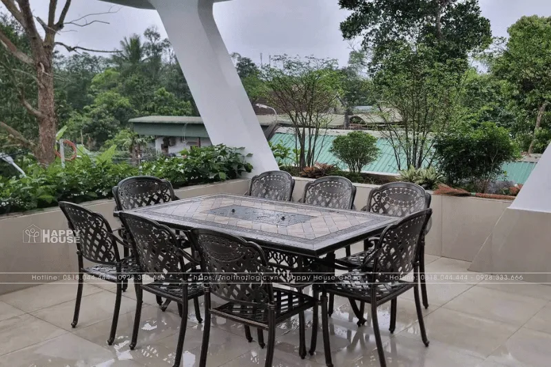 Bàn ghế nhôm đúc sang trọng 2025 - Xu hướng nội thất đẳng cấp thịnh hành