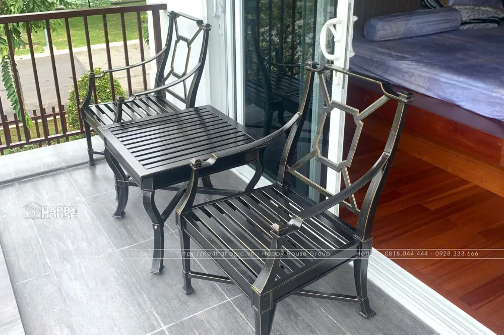 Bàn ghế ban công chill cuối tuần - Bí quyết để tạo nên không gian thư giãn lý tưởng