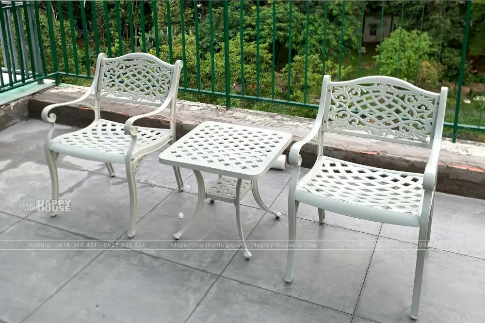  Bàn Ghế Ban Công Chill Cuối Tuần Trải Nghiệm Hoàn Hảo Dành Cho Mọi Gia Đình