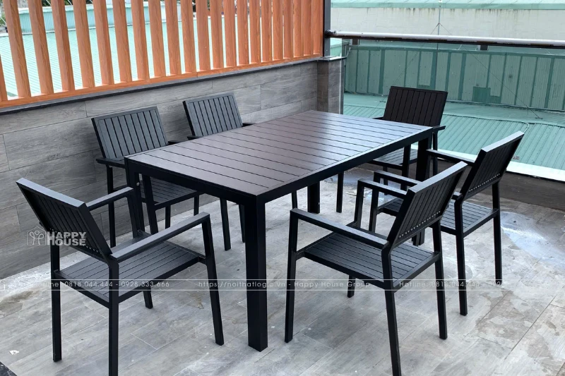 những lợi ích vượt trội của bàn ghế Composite