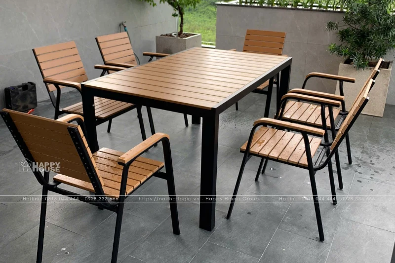 Bàn ghế Composite sản phẩm tạo nên gian quán ấn tượng