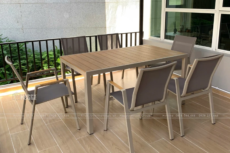 những lợi ích vượt trội của bàn ghế Composite