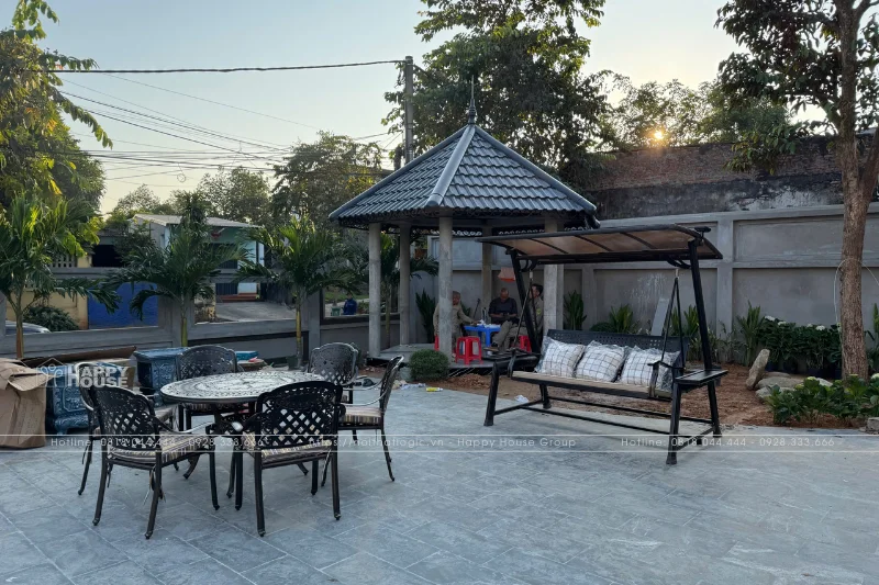 Ghế xích đu sân vườn cao cấp - Món đồ nội thất không thể thiếu năm 2025...