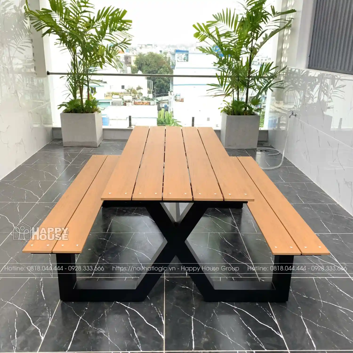 Nội Thất Logic Hoàn Thiện Dự Án Bàn Ghế Ban Công Cho Khách Hàng