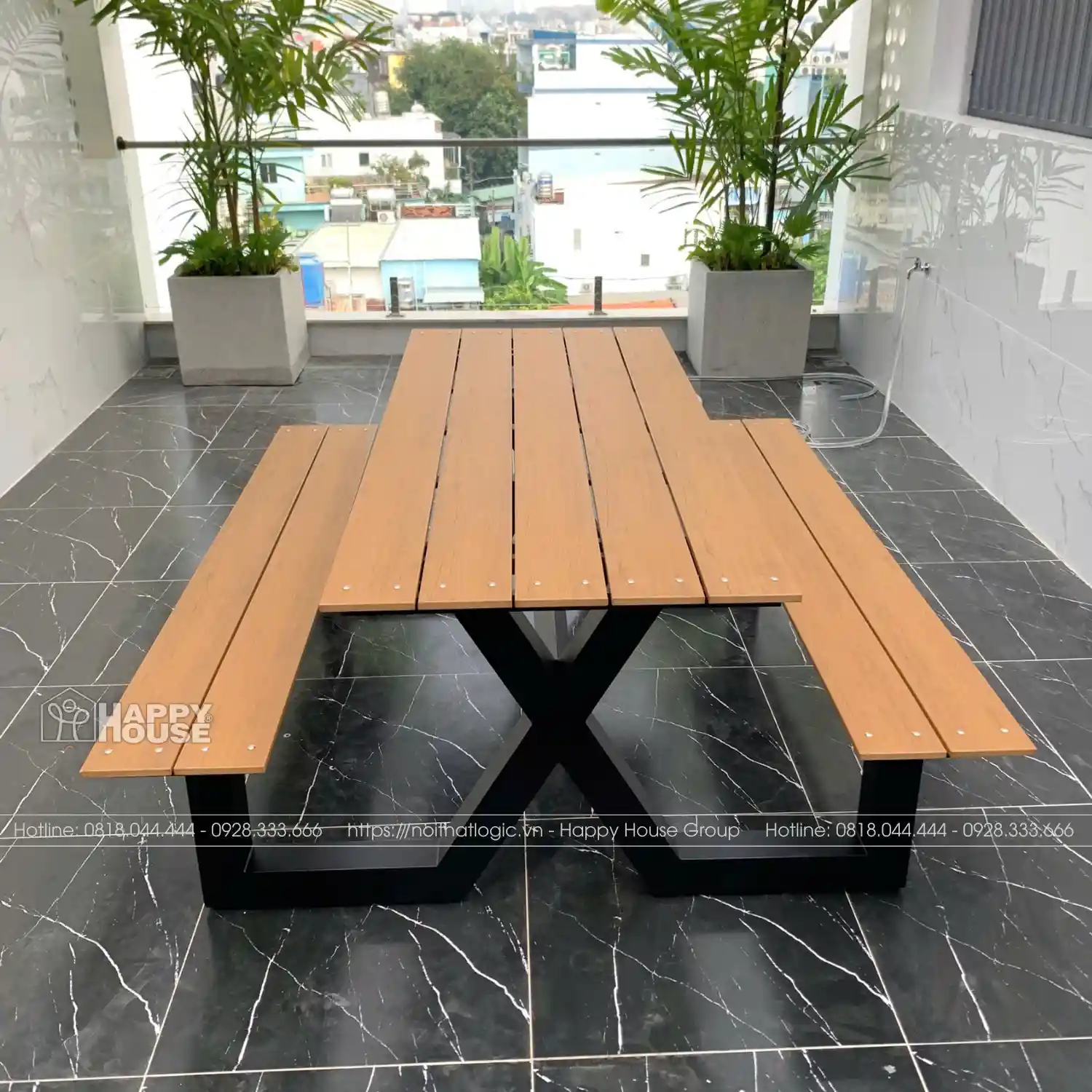 Nội Thất Logic Hoàn Thiện Dự Án Bàn Ghế Ban Công Cho Khách Hàng