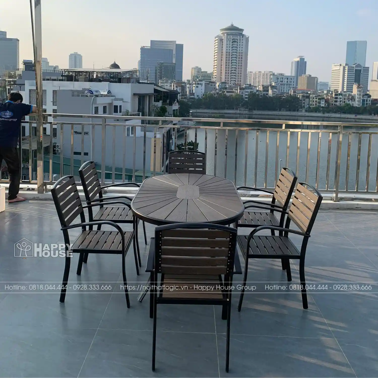 Bàn Ghế Composite Tối Ưu Không Gian Sân Thượng