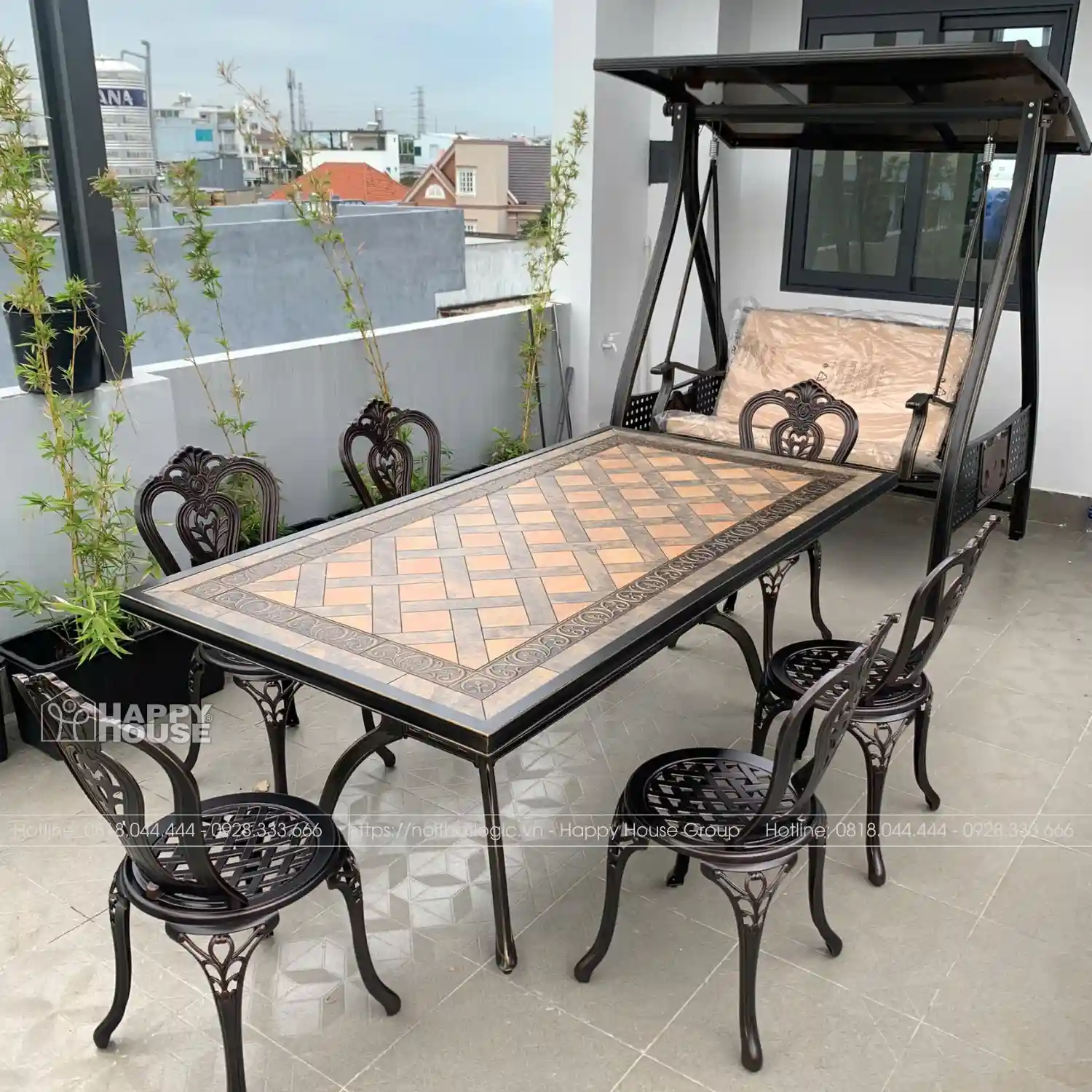 Sân Thượng Tân Cổ Điển Sang Trọng Tại Quận 12