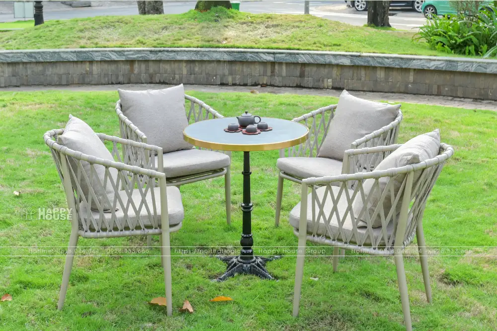 B&iacute; quyết chọn b&agrave;n ghế Cafe bền bỉ cho qu&aacute;n kinh doanh 24/7