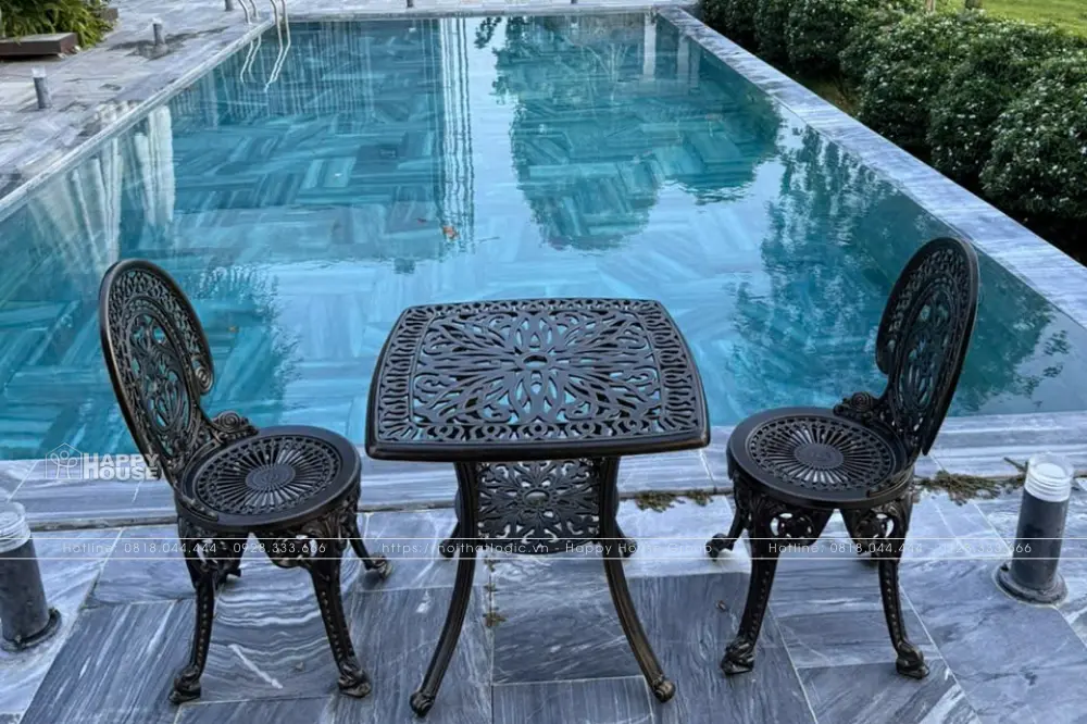 B&agrave;n Ghế Nh&ocirc;m Đ&uacute;c Giải Ph&aacute;p Ngoại Thất Đẳng Cấp Cho Biệt Thự V&agrave; S&acirc;n Vườn 2026
