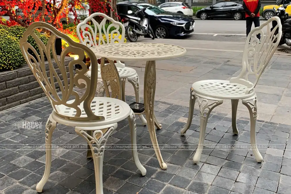 B&agrave;n Ghế Nh&ocirc;m Đ&uacute;c Giải Ph&aacute;p Ngoại Thất Đẳng Cấp Cho Biệt Thự V&agrave; S&acirc;n Vườn 2026