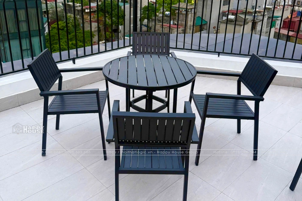 Giải Pháp Bàn Ghế Cafe Sân Thượng Chất Liệu Composite Tại Khách Sạn A25 - 36 Giang Văn Minh, Hà Nội