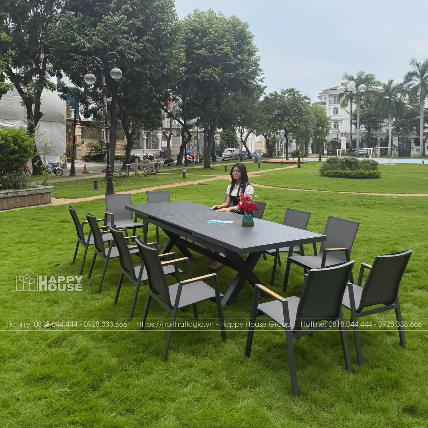 Bộ bàn ghế sân vườn tùy chỉnh kích thước với 12 ghế