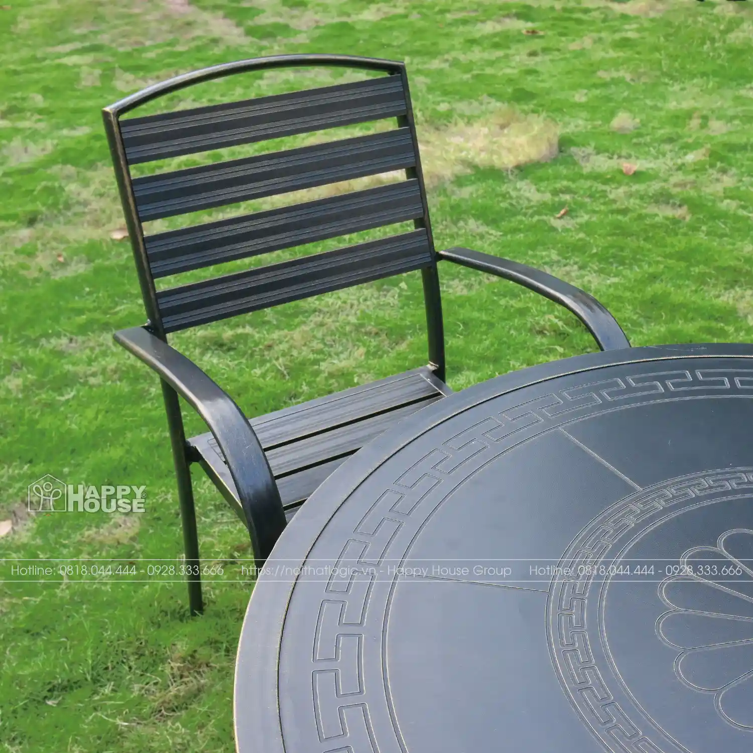 Bộ Bàn Ghế Nhôm Đúc Tròn Mặt Liền Màu Đen Ánh Đồng 4 Ghế NDH90-4GNND