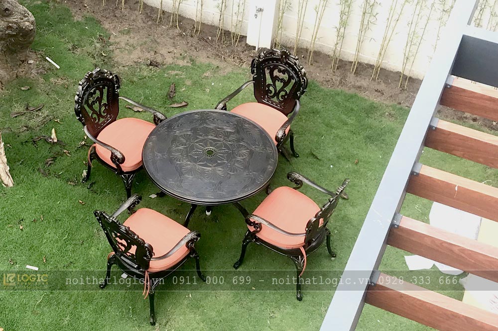 Nội Thất Logic Setup cảnh quan sân vườn biệt thự với bộ 3 sản phẩm bàn ghế nhôm đúc được ưa chuộng nhất hiện nay