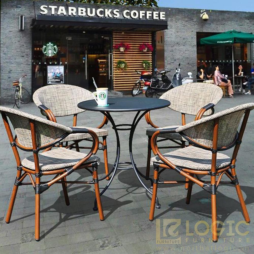 mẫu bàn ghế cà phê sân vườn