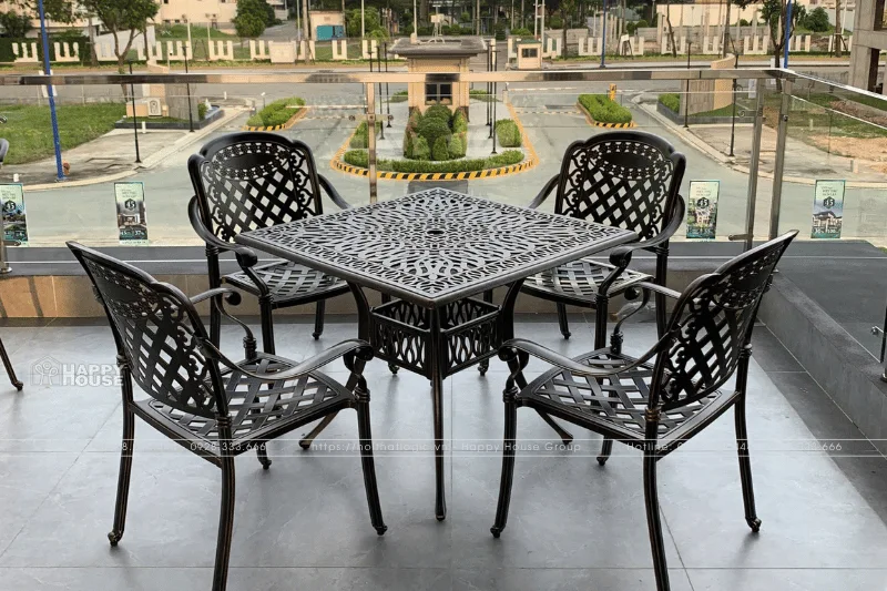 Bàn ghế ngoài trời cao cấp