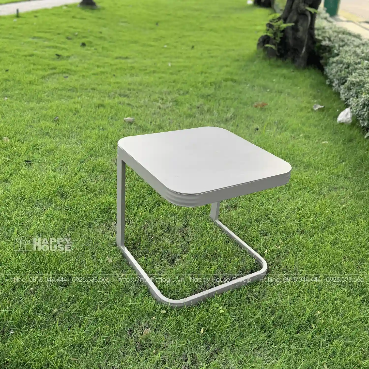 Bàn Hồ Bơi Nhôm Đúc Vuông Màu Kaki H45