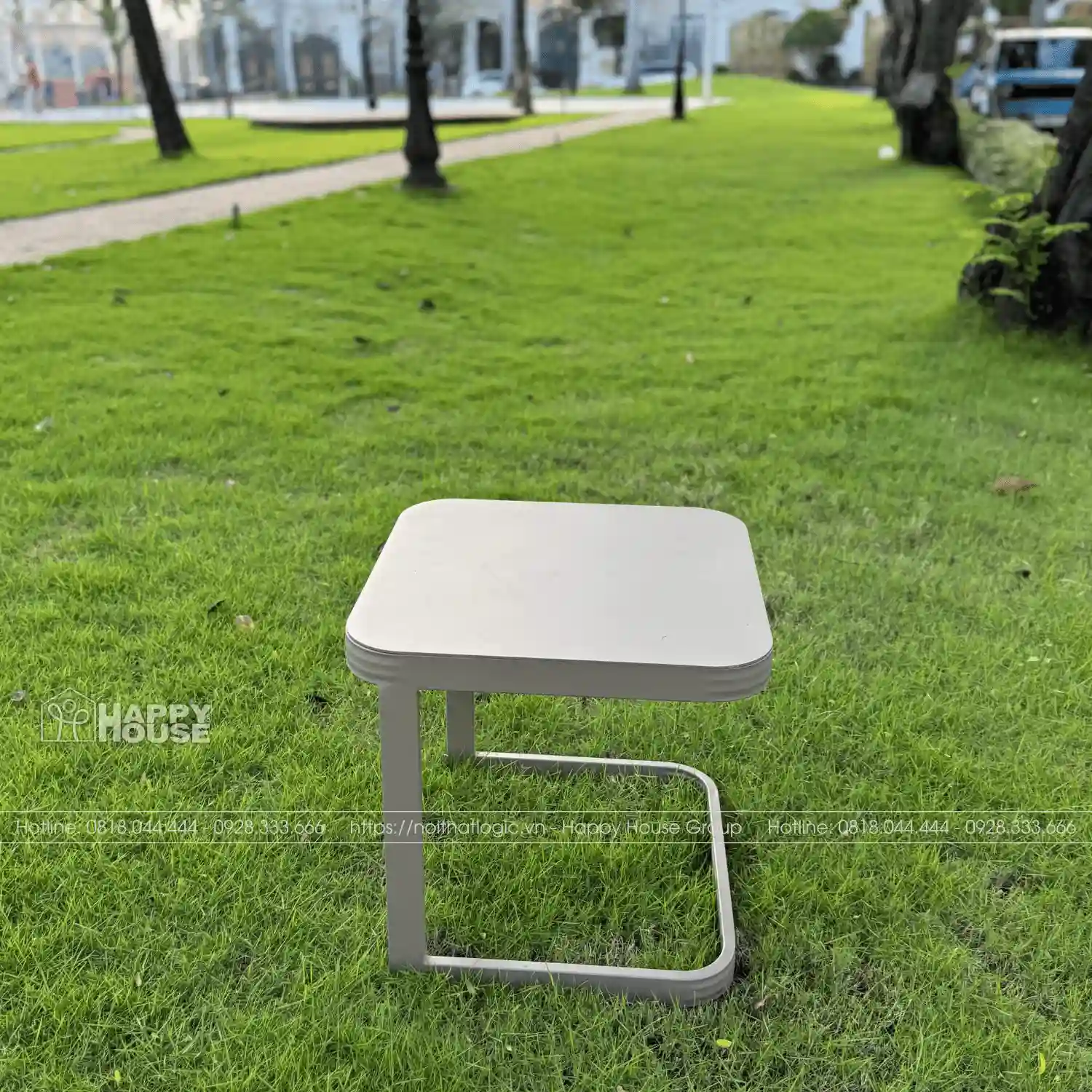 Bàn Hồ Bơi Nhôm Đúc Vuông Màu Kaki H45