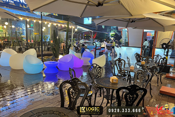Bàn ghế nhôm đúc tại cafe Phúc Long Quận 1 Sài Gòn