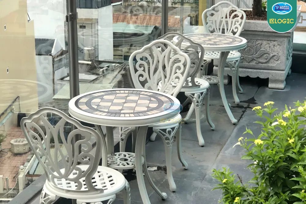  Bộ bàn ghế nhôm đúc mặt đá màu trắng